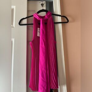 Tie Halter Neck Pleated Top